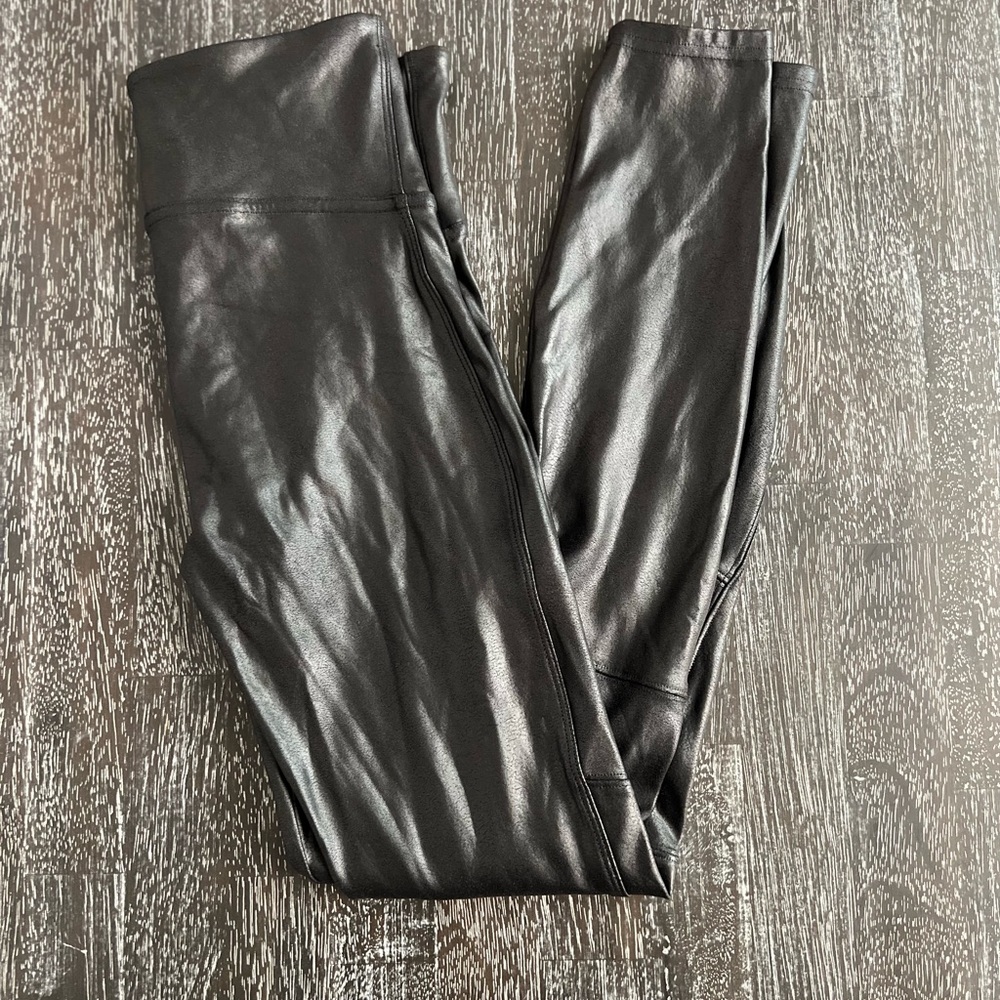 Spanx Faux Leather Hip Zip Leggings in Black - Picture 5 of 5